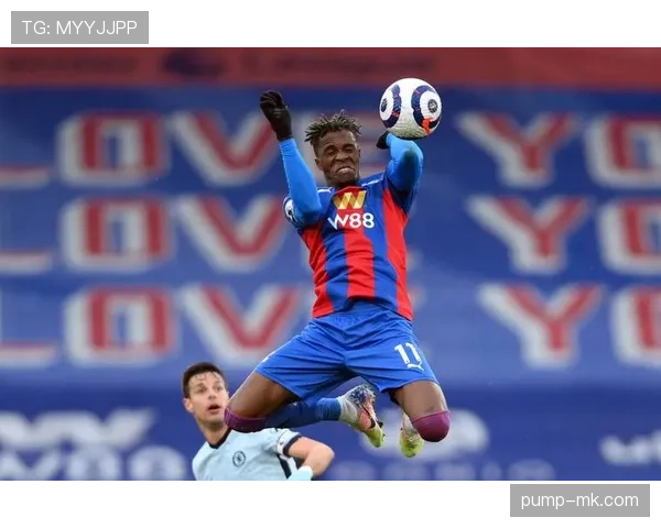 诺丁汉森林进攻体系焕然一新,稳定表现点燃争冠希望 诺丁汉森林进攻体系焕然一新,稳定表现点燃争冠希望