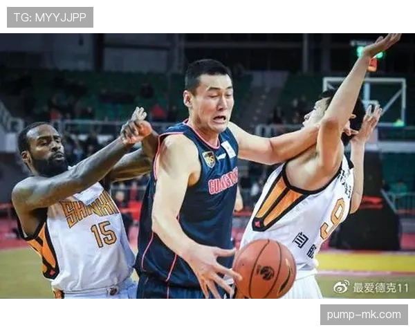 张伯伦内线统治力如何改变比赛节奏与对手防守策略